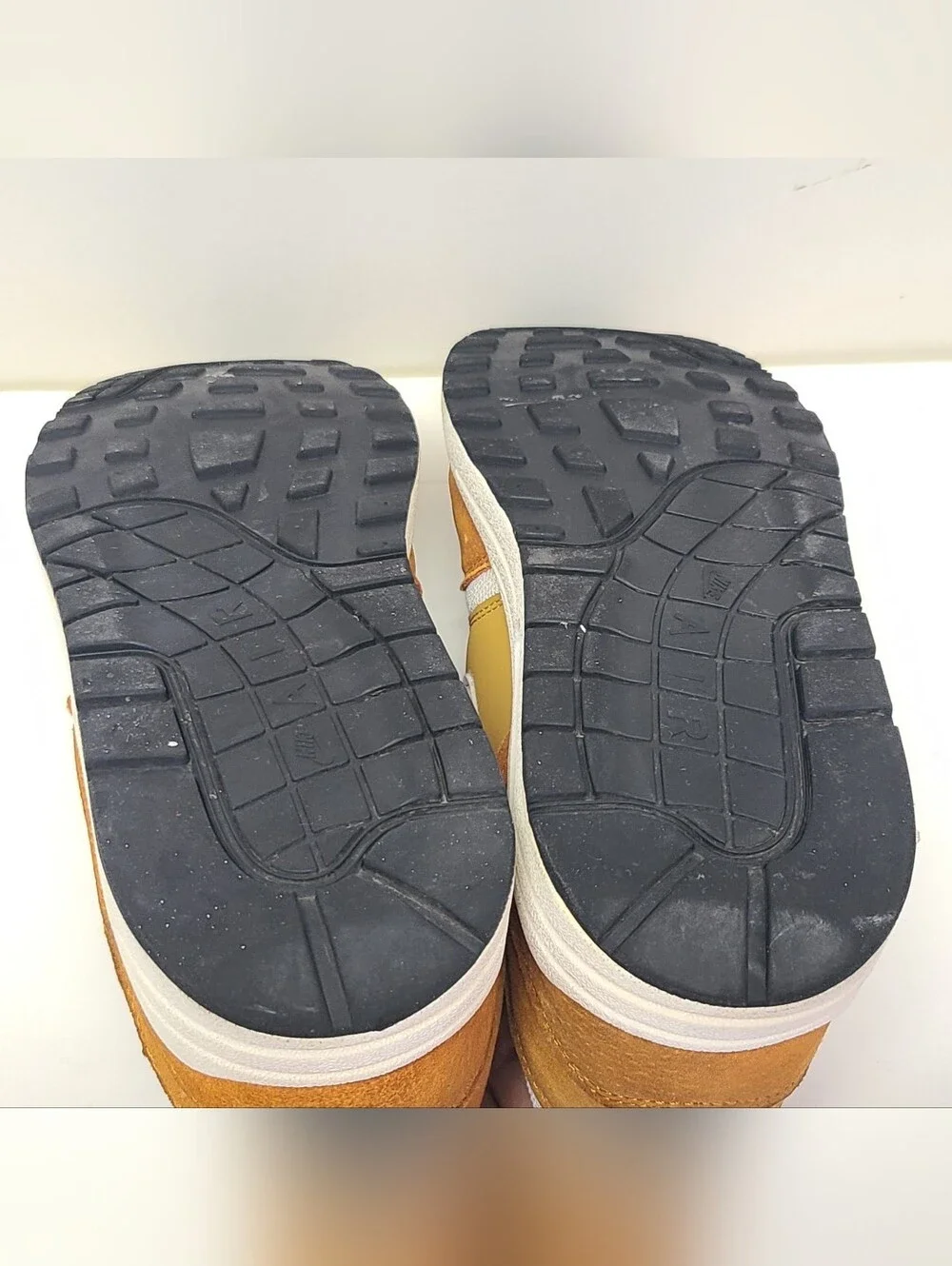 Nike Air Max 1 - Dark Curry - Size 11